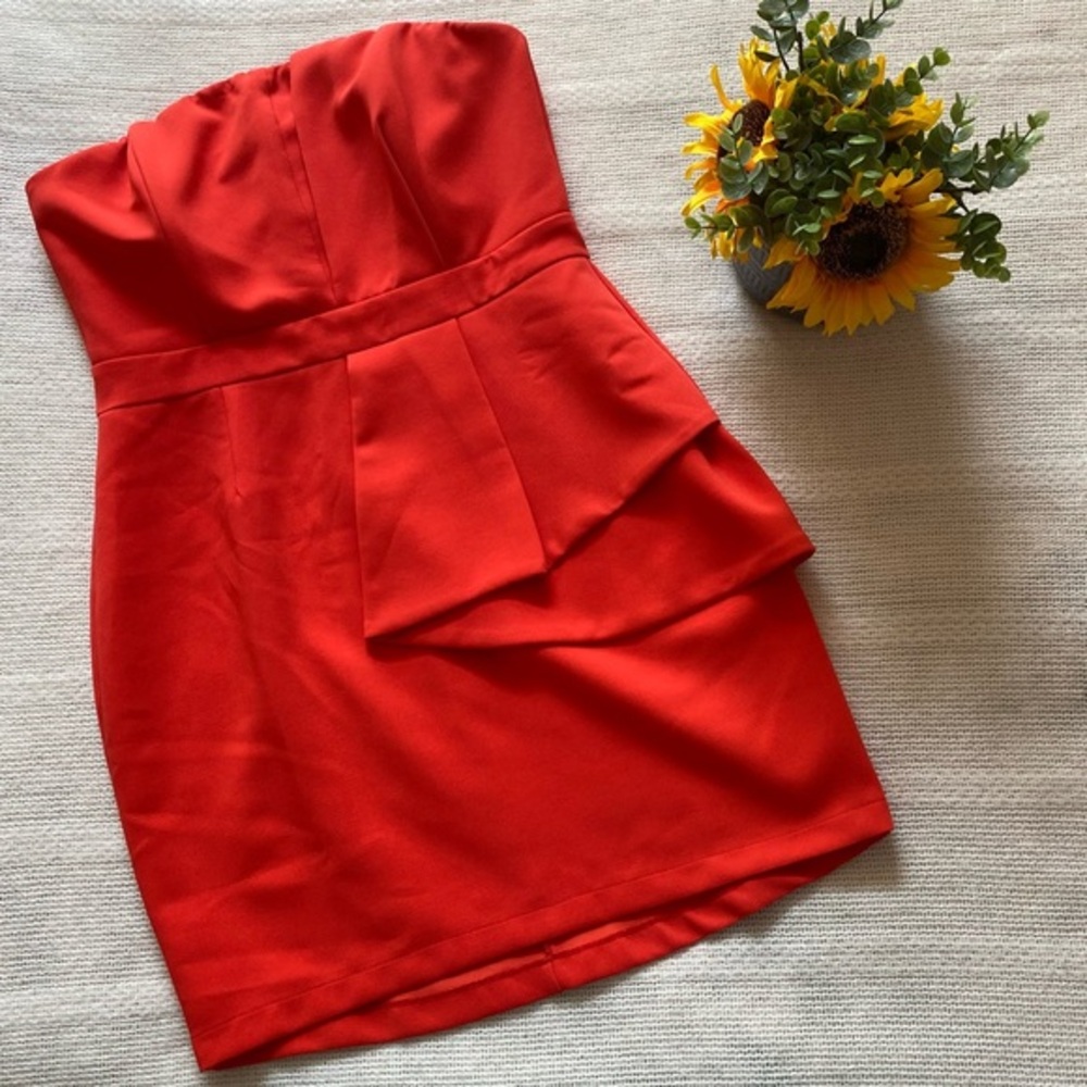 AS SEEN AT NORDSTROM:ADELYN RAE CORAL DRESS | SZ L